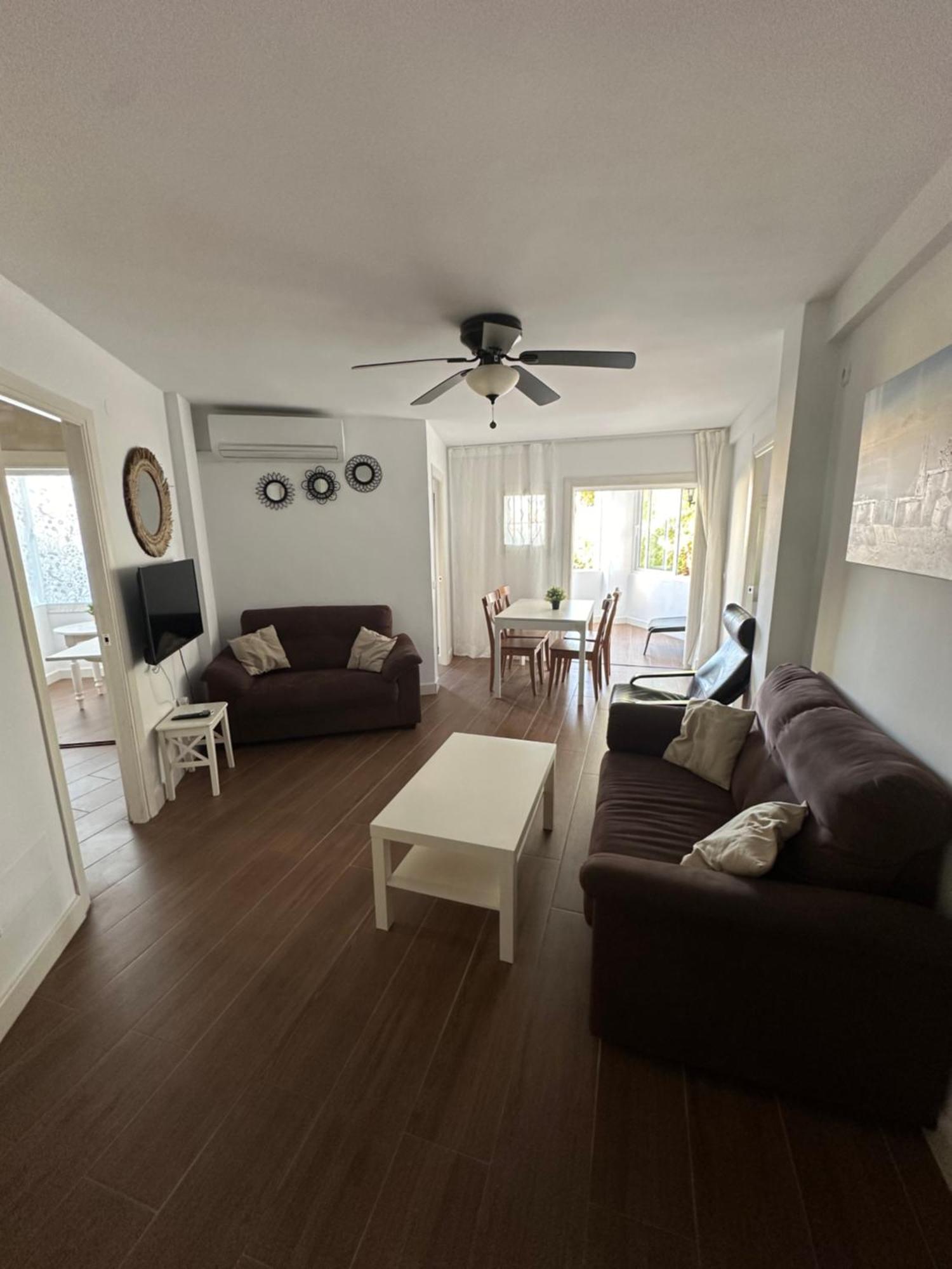 Ferienwohnung Precioso Apartamento Junto A Playa Y Con Piscina. Málaga Exterior foto